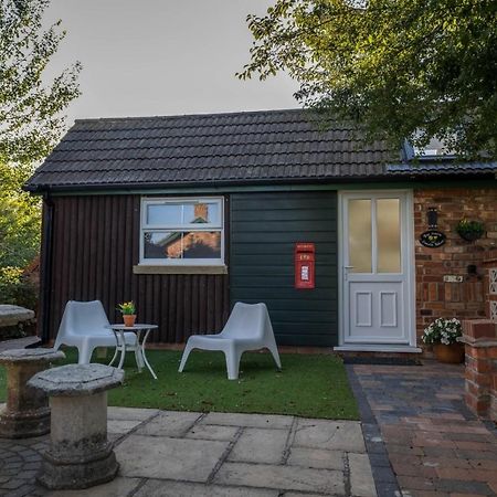 Lincoln Holiday Retreat Little House With Private Hot Tub Экстерьер фото