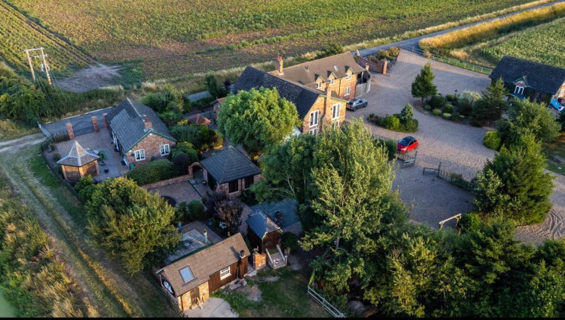 Lincoln Holiday Retreat Little House With Private Hot Tub Экстерьер фото